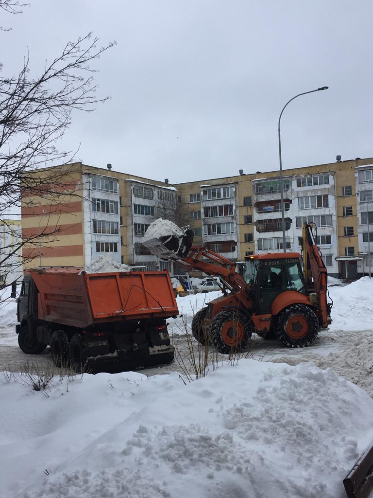 В городе идет уборка наледи и снега с крыш | 09.03.2023 | Елабуга -  БезФормата